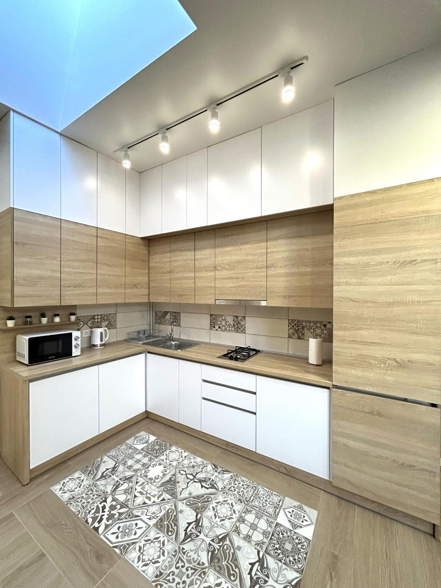 Modern Apartment In The City Center Lemberg Exterior foto