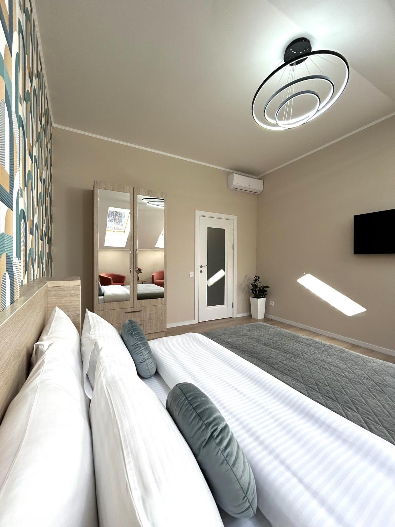 Modern Apartment In The City Center Lemberg Exterior foto