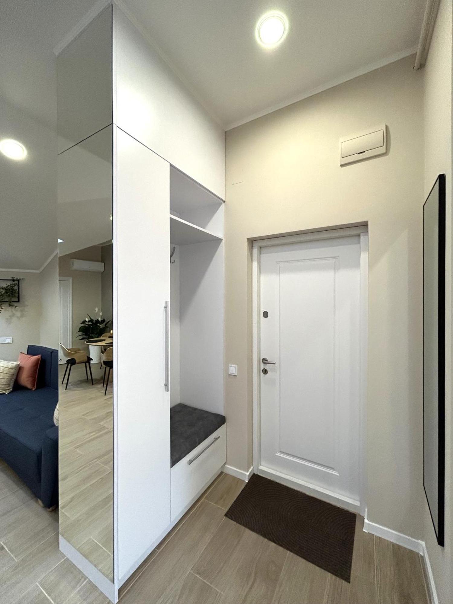 Modern Apartment In The City Center Lemberg Exterior foto