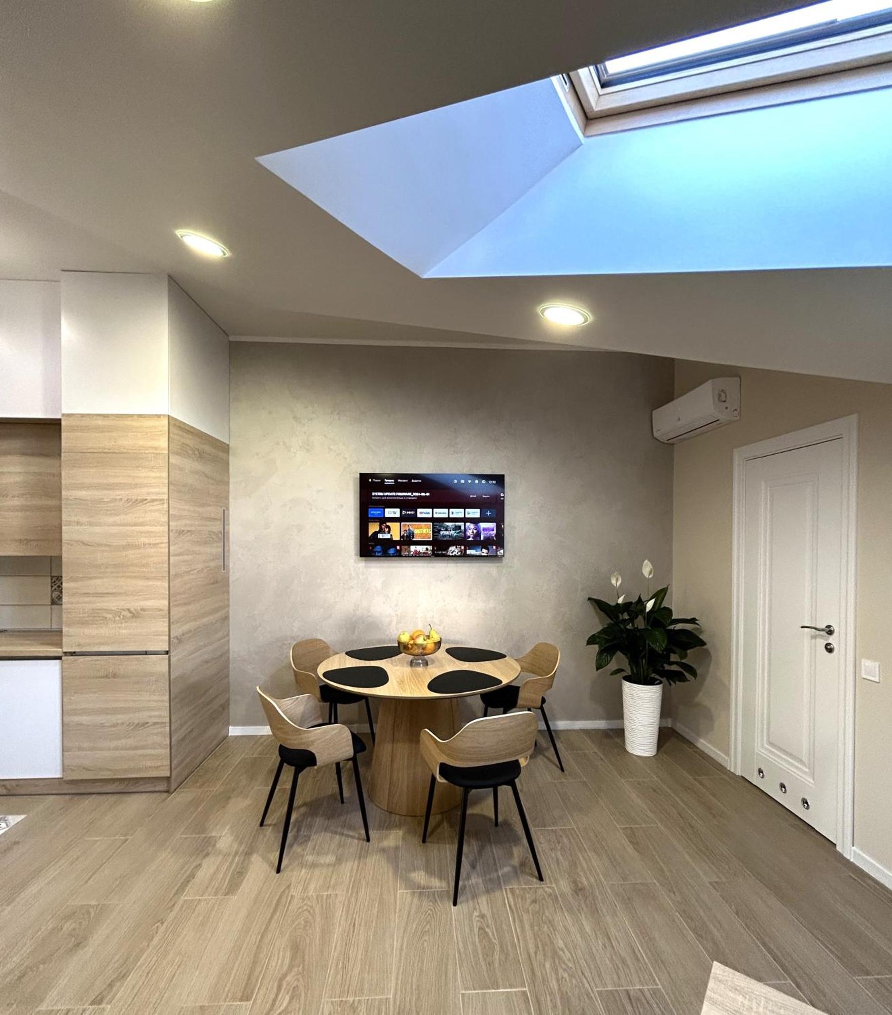 Modern Apartment In The City Center Lemberg Exterior foto